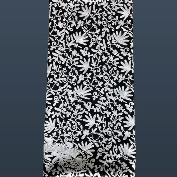 Pashmina shawl, women travel wrap, Scarves and Wraps, Lightweight shoulder wrap - Picture 6 of 9